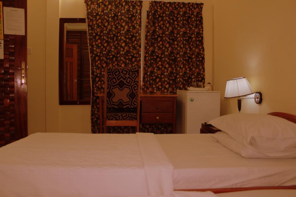 קייפ קוסט Hotel Loreto מראה חיצוני תמונה