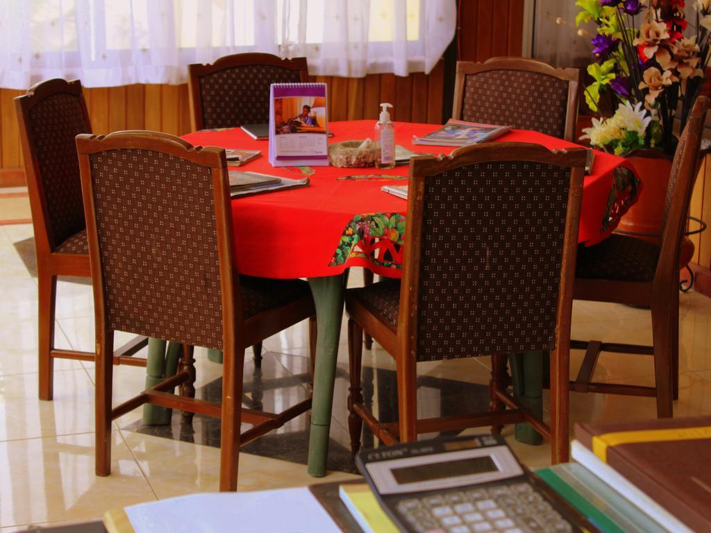 קייפ קוסט Hotel Loreto מראה חיצוני תמונה