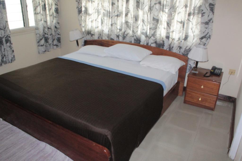 קייפ קוסט Hotel Loreto מראה חיצוני תמונה